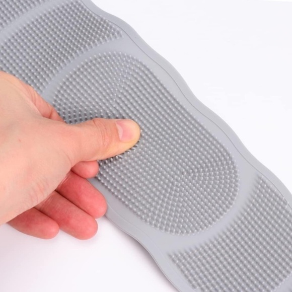 Back Scrubber Silicone Bath Massager Back Shower Exfoliator - Picture 6 of 8